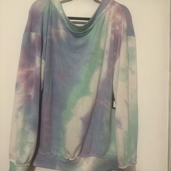 Tie-Dye Women's Sweater - Picture 6 of 7